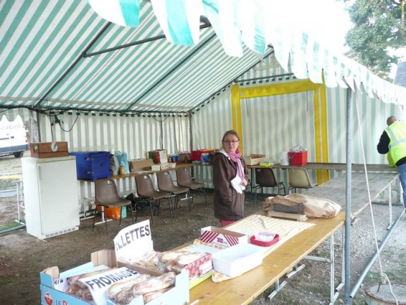 vide grenier 2012 (3).jpg